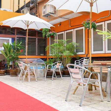 Nakornping Hotel Bangkok Kültér fotó