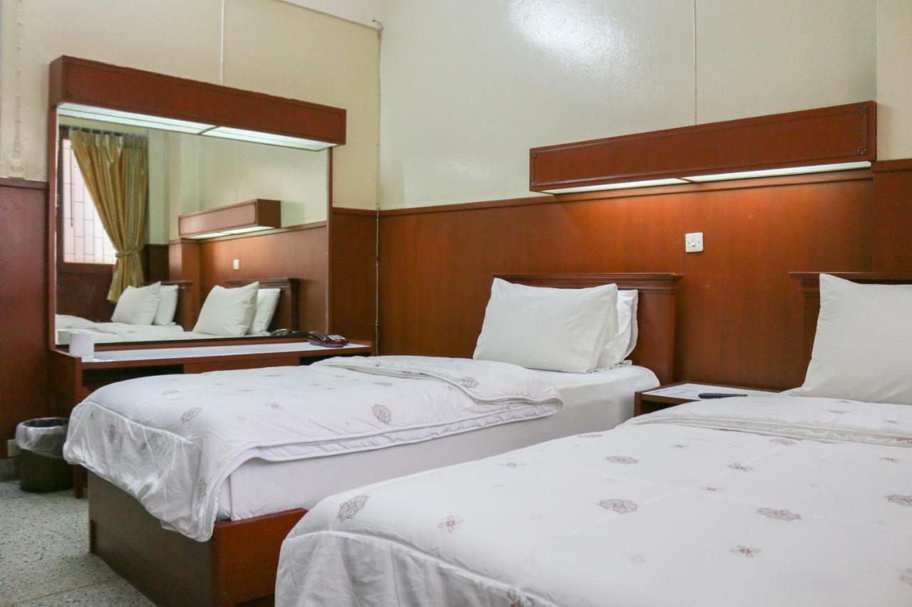 Nakornping Hotel Bangkok Kültér fotó