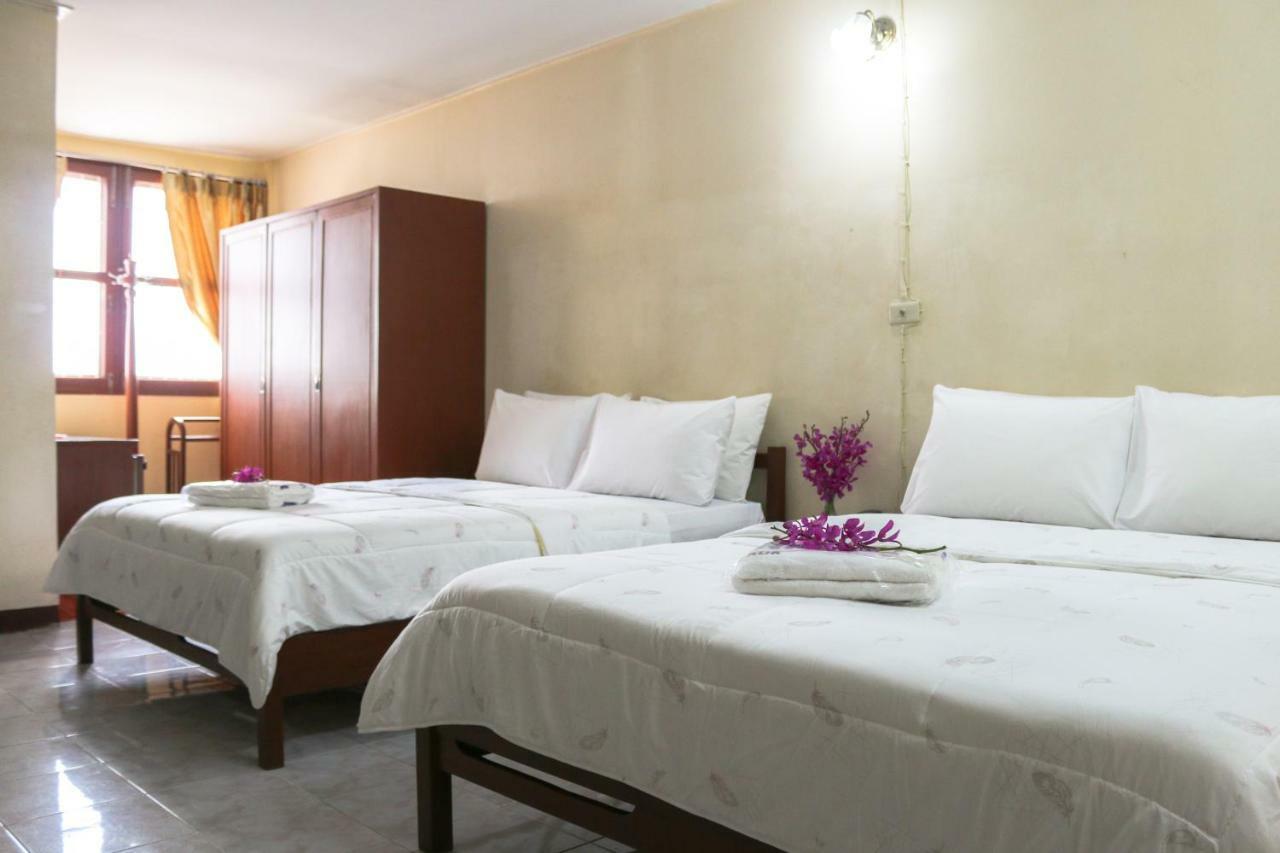 Nakornping Hotel Bangkok Kültér fotó