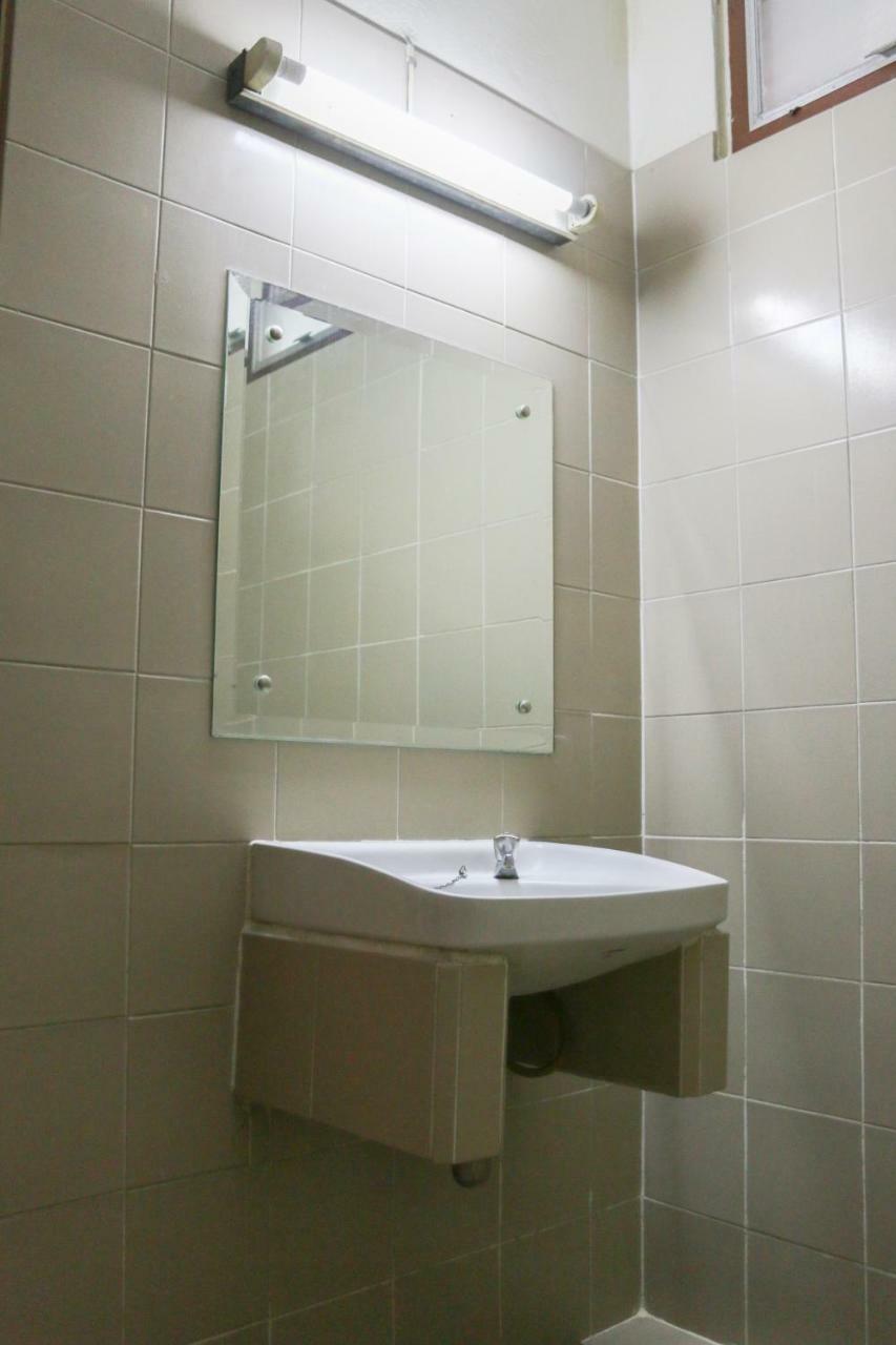 Nakornping Hotel Bangkok Kültér fotó