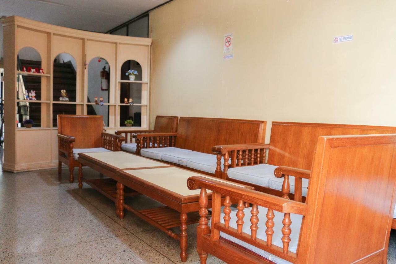 Nakornping Hotel Bangkok Kültér fotó