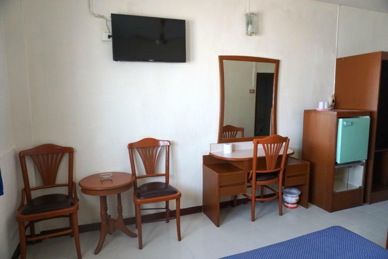 Nakornping Hotel Bangkok Kültér fotó